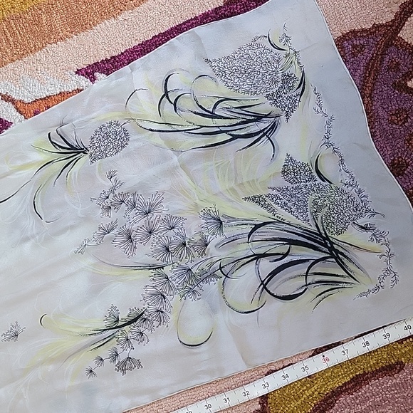 Botanical True Vintage Scarf - Picture 9 of 12